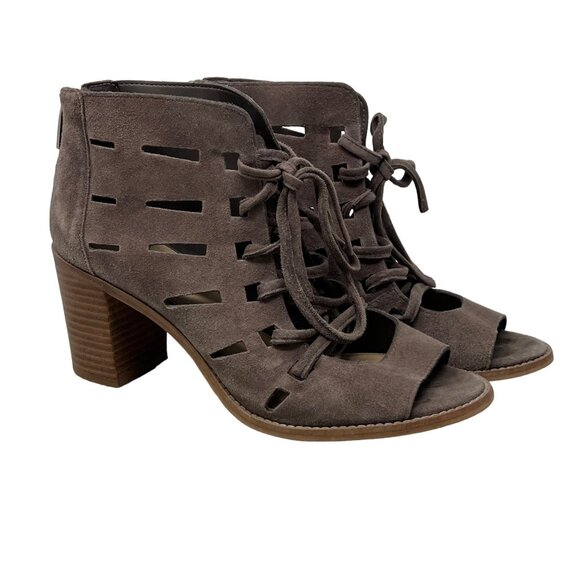 Vince Camuto Tressa Boot Size 7 Suede Leather Lace Up Peep Toe Taupe Bootie - Picture 1 of 10